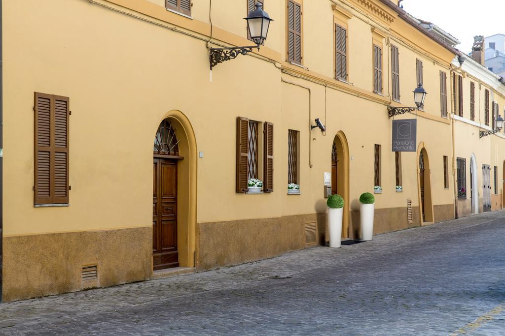 Pensione Piemonte ロレート エクステリア 写真